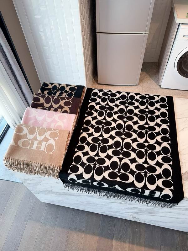 Coach Scarf 195X53cm 97%羊毛3%羊绒 E101321